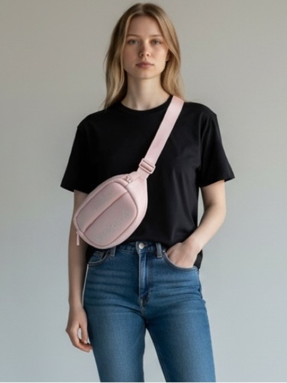 Reebok Light Pink Mesh Waist Pack Like‎ New!